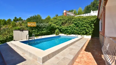 Haus 61 m² in Montroi / Montroy