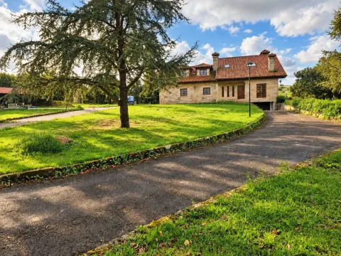 Casa de 300 m² a Santillana del Mar