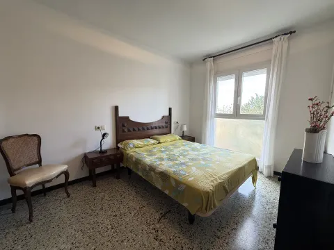 Piso de 125 m² en Roses