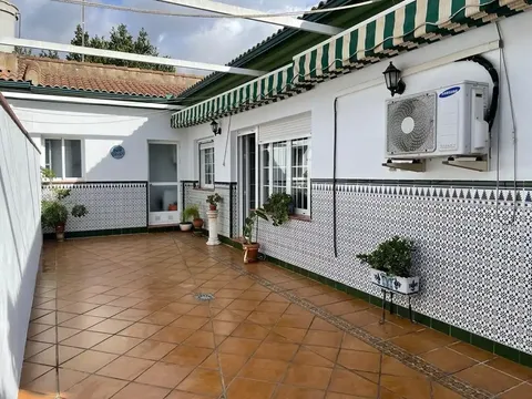 Casa de 121 m² a Albolote