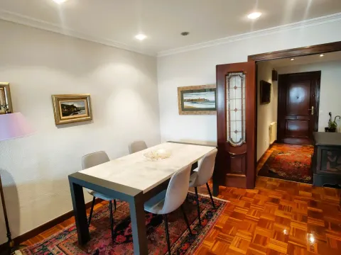 Pis de 120 m² a Gijón (4/18)
