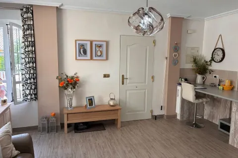 Casa de 80 m² en Orihuela