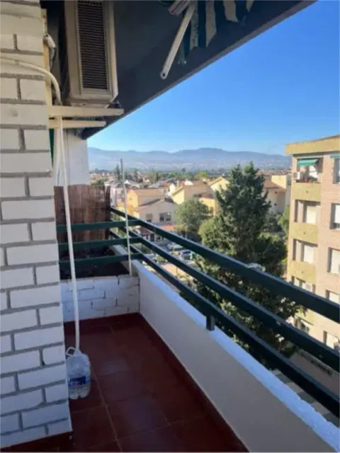 Piso de 90 m² en Granada