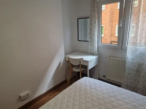 Pis de 80 m² a Oviedo