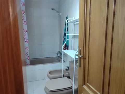 Pis de 77 m² a Oviedo