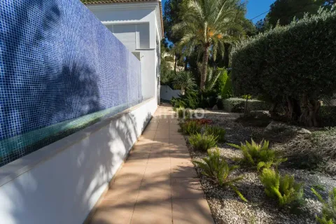 Haus 400 m² in Altea