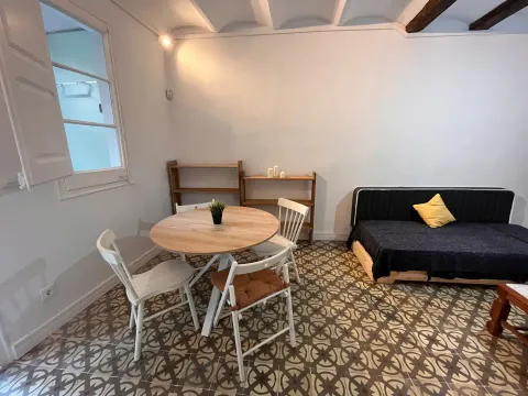 Piso de 32 m² en Barcelona (2/10)