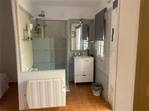 House 275 m² in El Puente del Arzobispo (2/9)