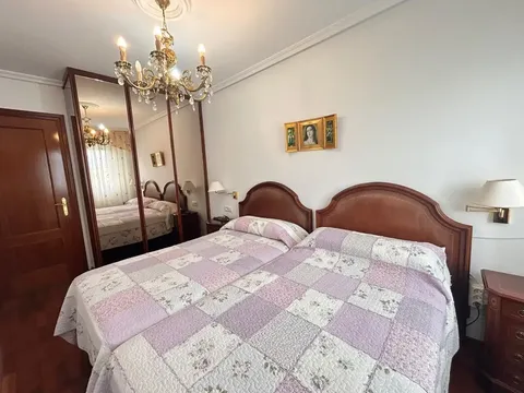 Pis de 89 m² a Gijón
