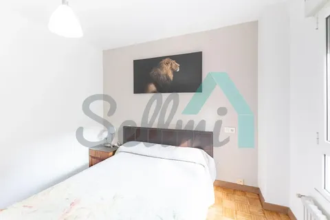 Pis de 95 m² a Oviedo
