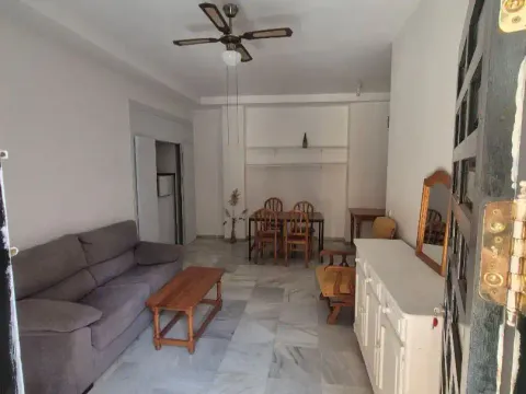 Flat 69 m² in Seville (2/10)