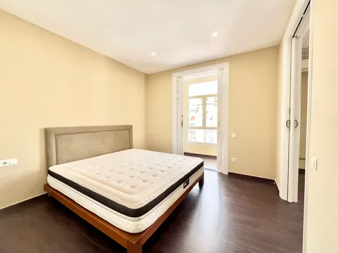 Wohnung 151 m² in Barcelona