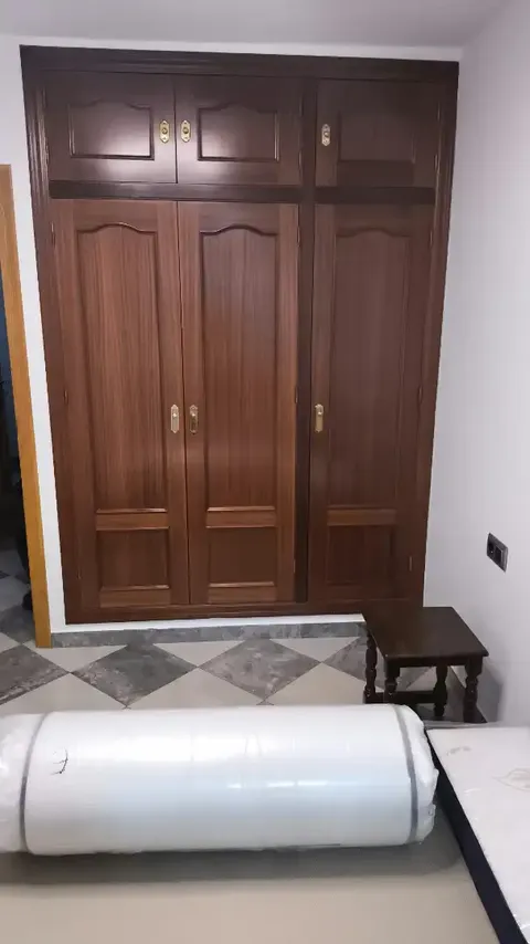 Pis de 80 m² a Còrdova