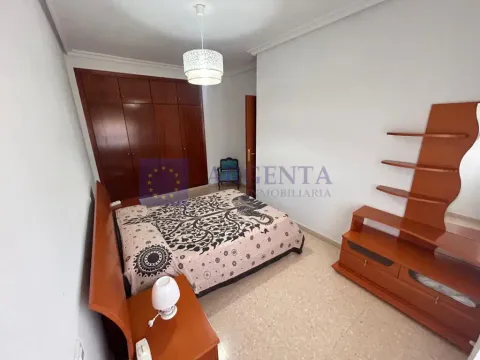 Apartamento 70 m² em Cáceres