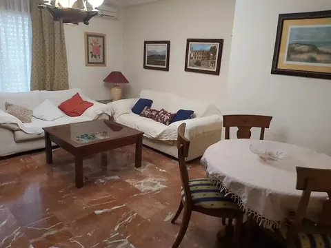 Piso de 90 m² en Baeza