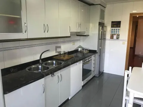 Pis de 105 m² a Ourense