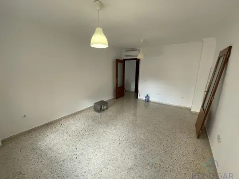 Pis de 85 m² a Dos Hermanas