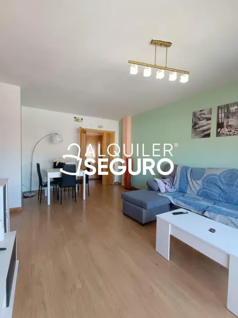 Appartement 65 m² à Yeles