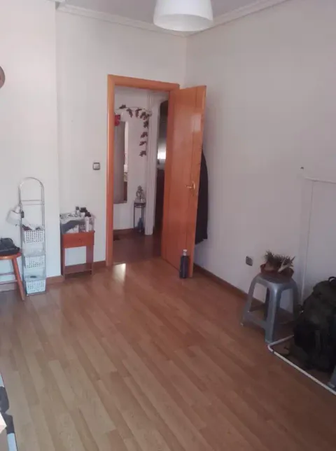 Flat 55 m² in Mieres (3/10)