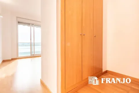 Pis de 111 m² a Barberà del Vallès