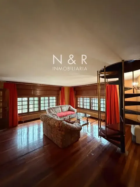 Appartamento 138 m² a Santiago de Compostela (3/21)
