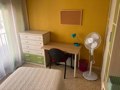 Flat 110 m² in Granada