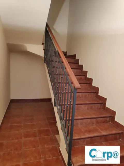 House 221 m² in Andosilla