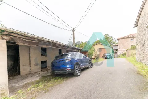 House 109 m² in Salas