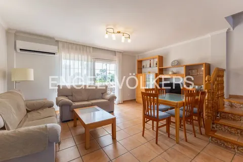 Casa de 148 m² a Oliva