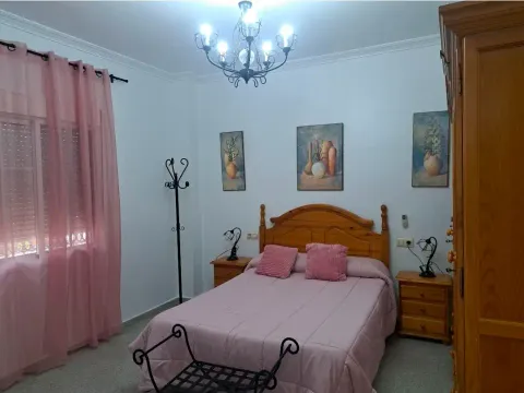 Haus 180 m² in Dos Hermanas
