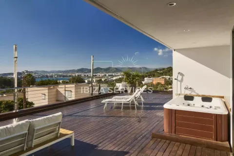 Haus 250 m² in Santa Eulària des Riu