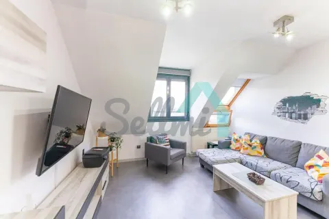 Piso de 89 m² en Oviedo (2/42)