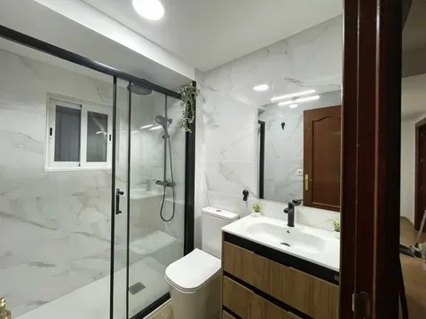 Habitació de lloguer, Parla