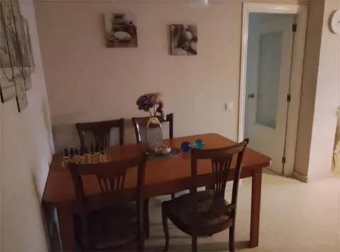 Pis de 90 m² a Dos Hermanas