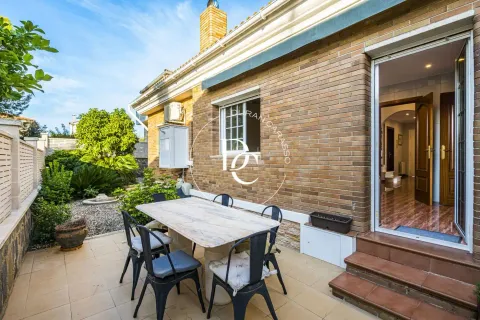 Haus 220 m² in Cubelles