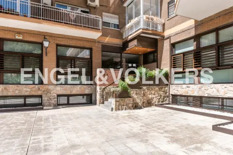 Appartamento 186 m² a Madrid