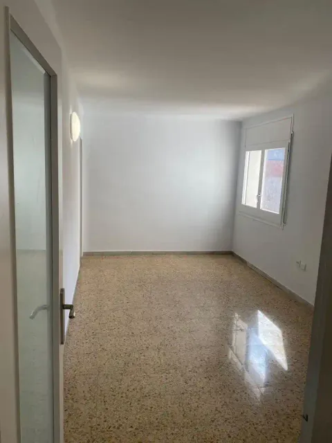 Flat 65 m² in Cerdanyola del Vallès