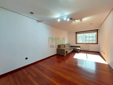 Pis de 98 m² a Ourense