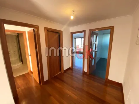 Apartamento 78 m² em Oleiros