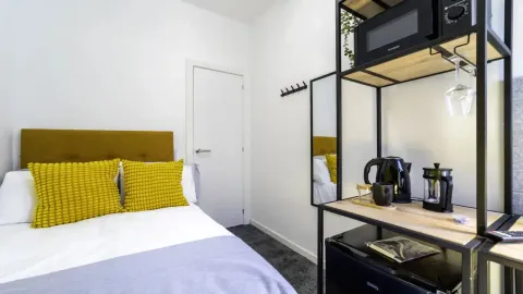 Habitación en alquiler, Madrid (3/10)