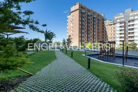 Appartamento 170 m² a Madrid