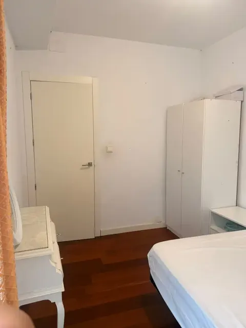 Room for rent, Llíria