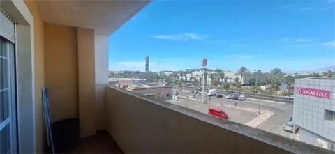 Piso de 76 m² en Roquetas de Mar