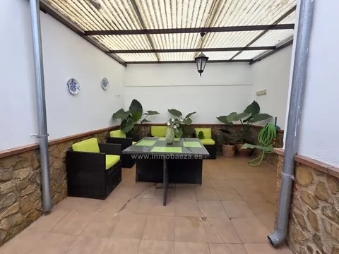 Casa de 150 m² a Baeza