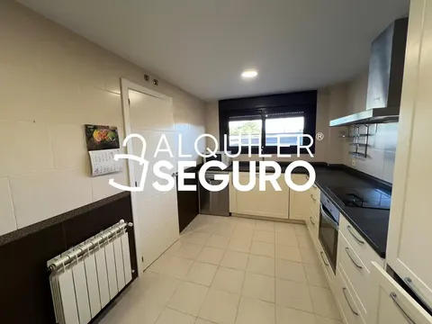 Pis de 230 m² a Valdeolmos-Alalpardo