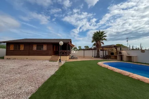 Casa de 80 m² a Oriola