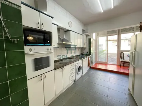 Wohnung 150 m² in Ourense