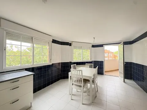 Wohnung 160 m² in Mejorada del Campo
