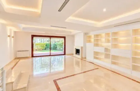 Moradia 325 m² em Marbella