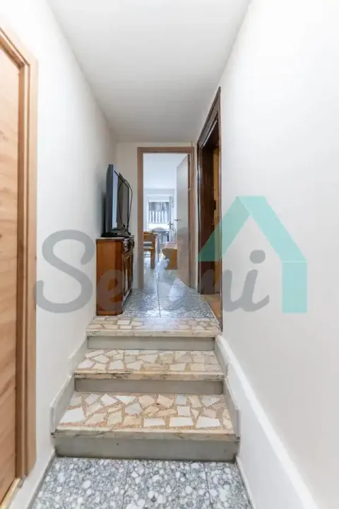 House 109 m² in Salas